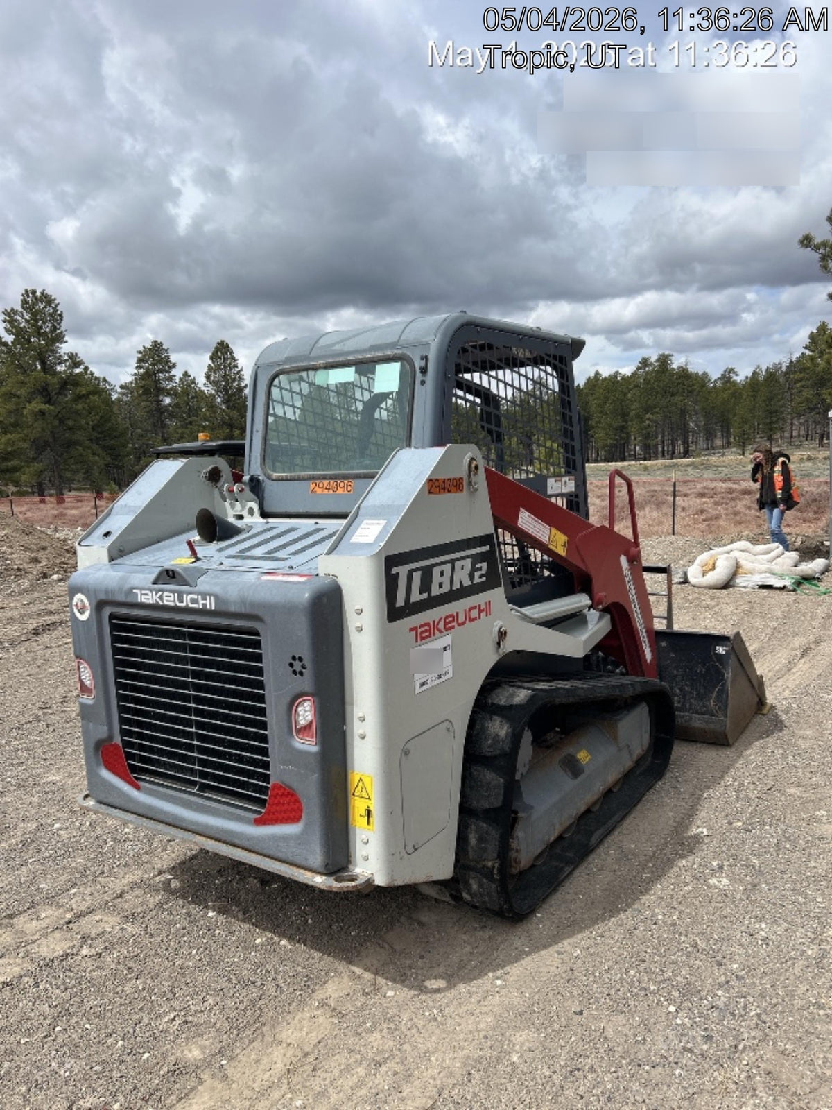 2023 TAKEUCHI TL8R2-R