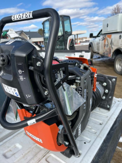 2025 HUSQVARNA LT6005