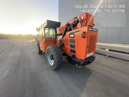 2021 JLG 12054