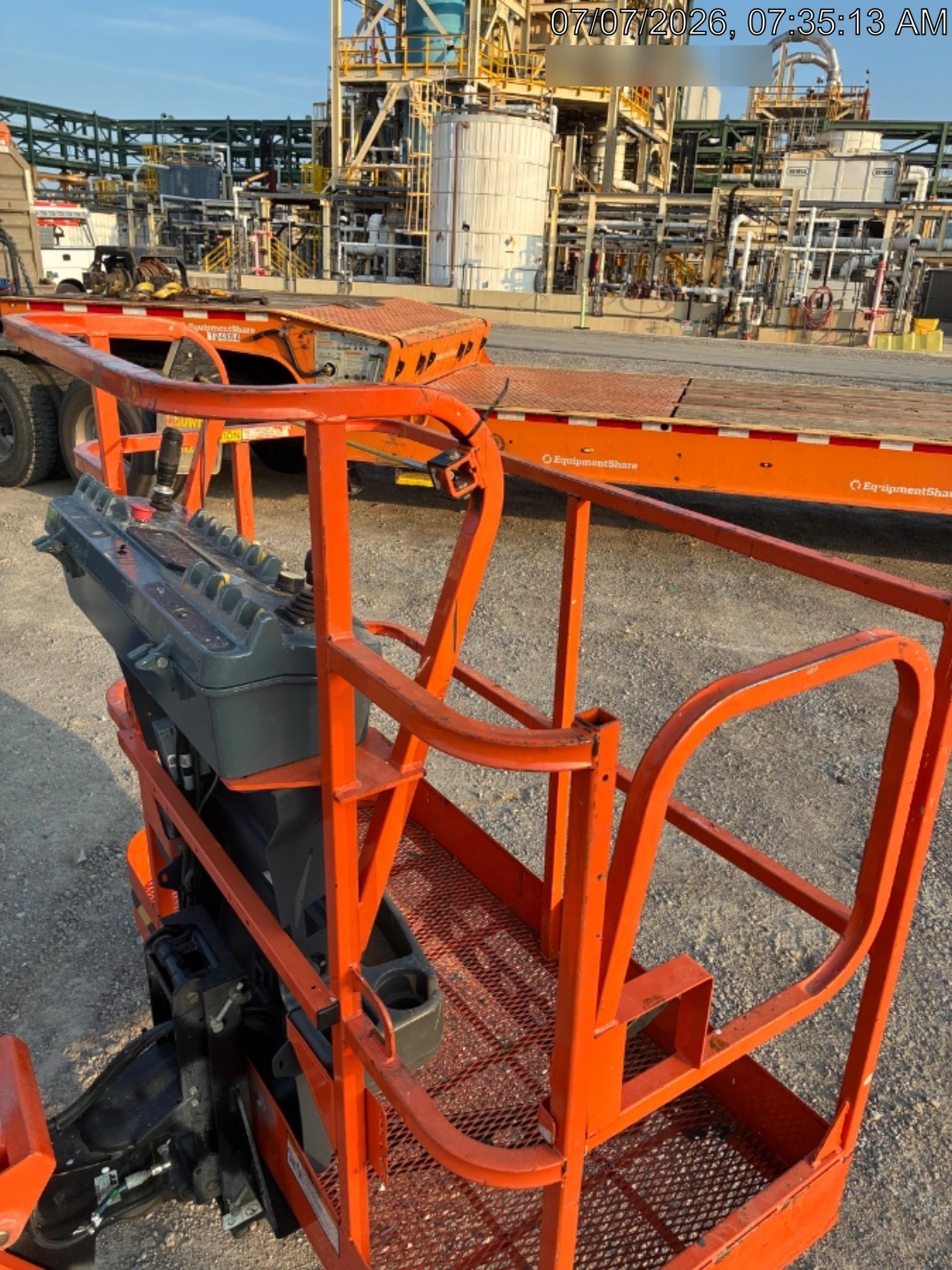 2021 JLG E450AJ