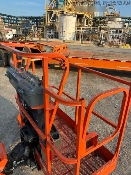 2021 JLG E450AJ