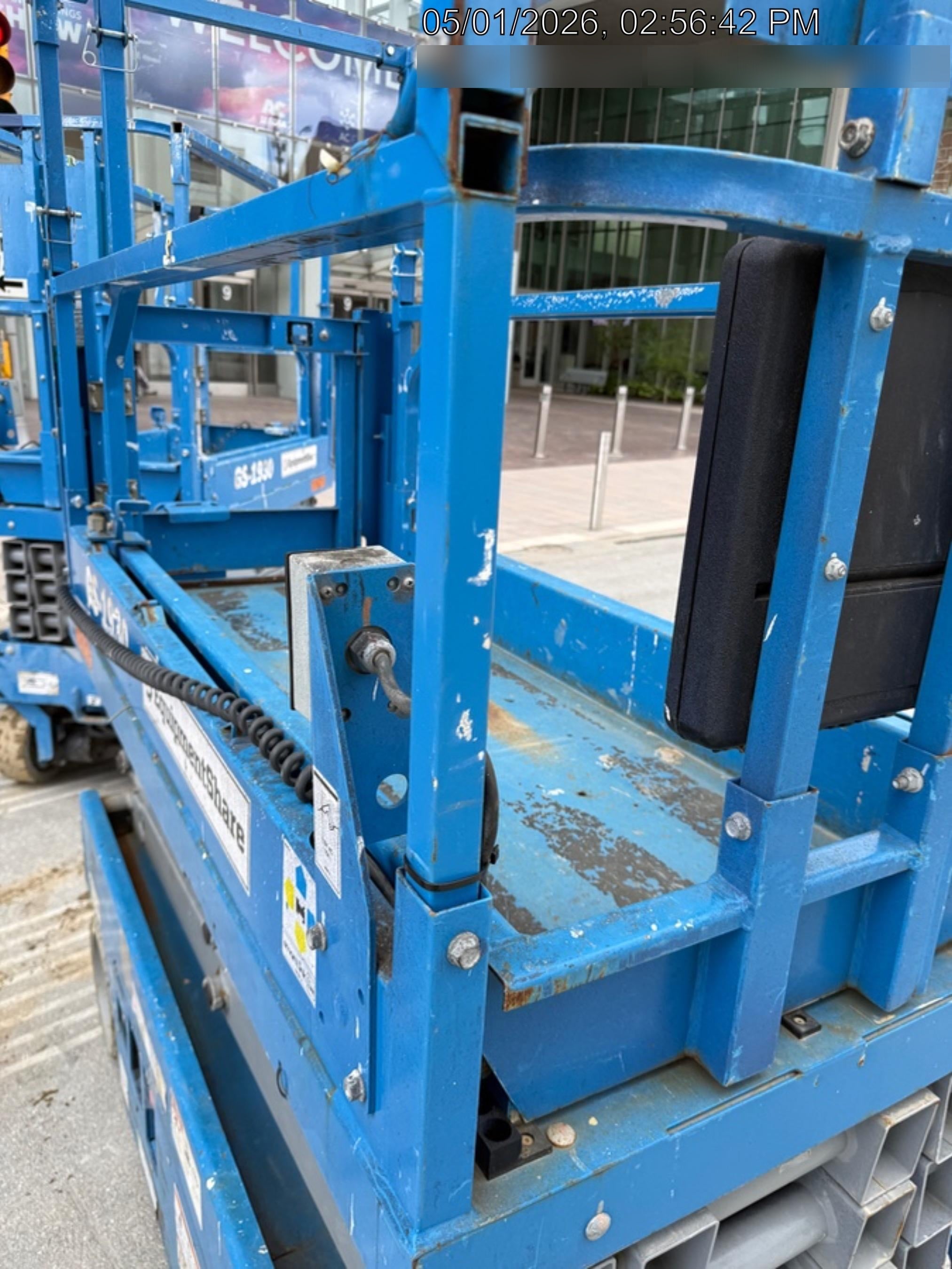 2020 Genie GS-1930 Solid Non Marking Tires, Beacon, Folding rails with half height swing gate
