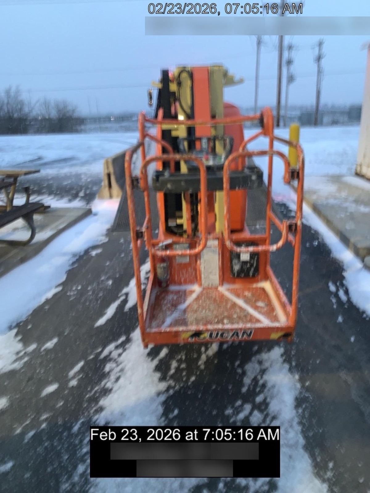 2022 JLG 26E