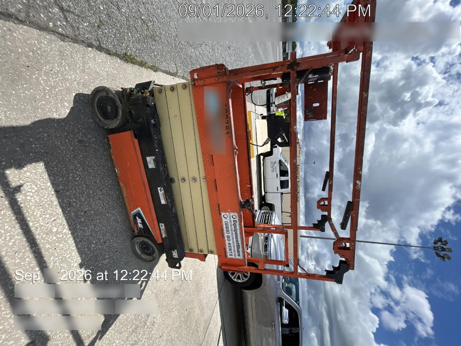 2022 JLG ES1932