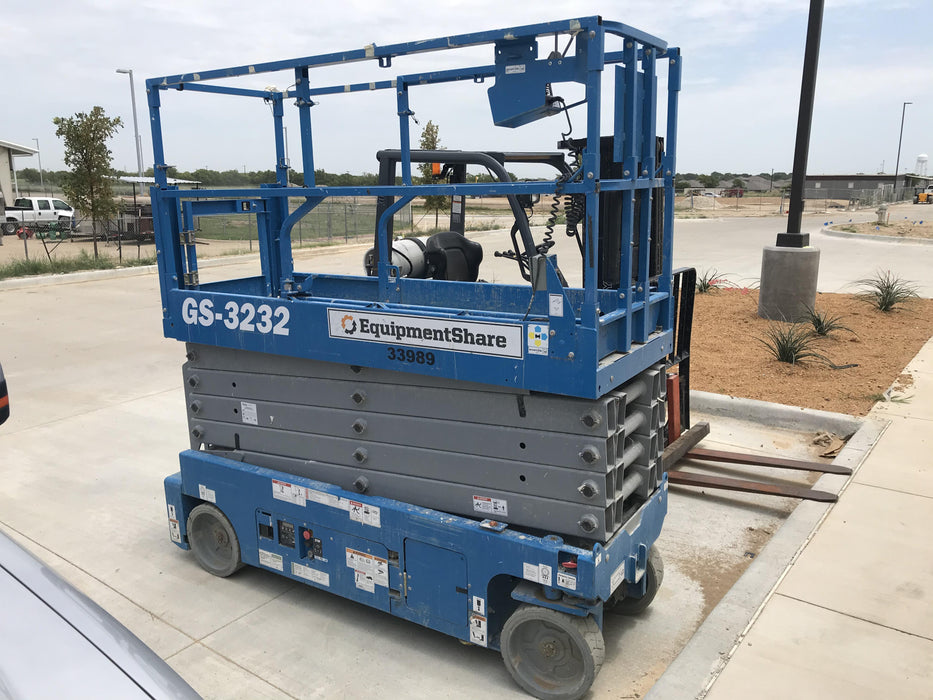 2019 Genie GS-3232 Standard Options