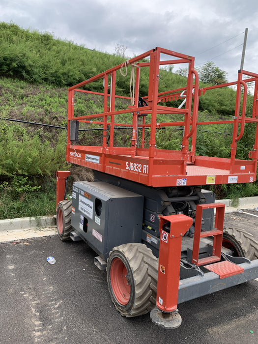 2021 SKYJACK SJ6832 RT