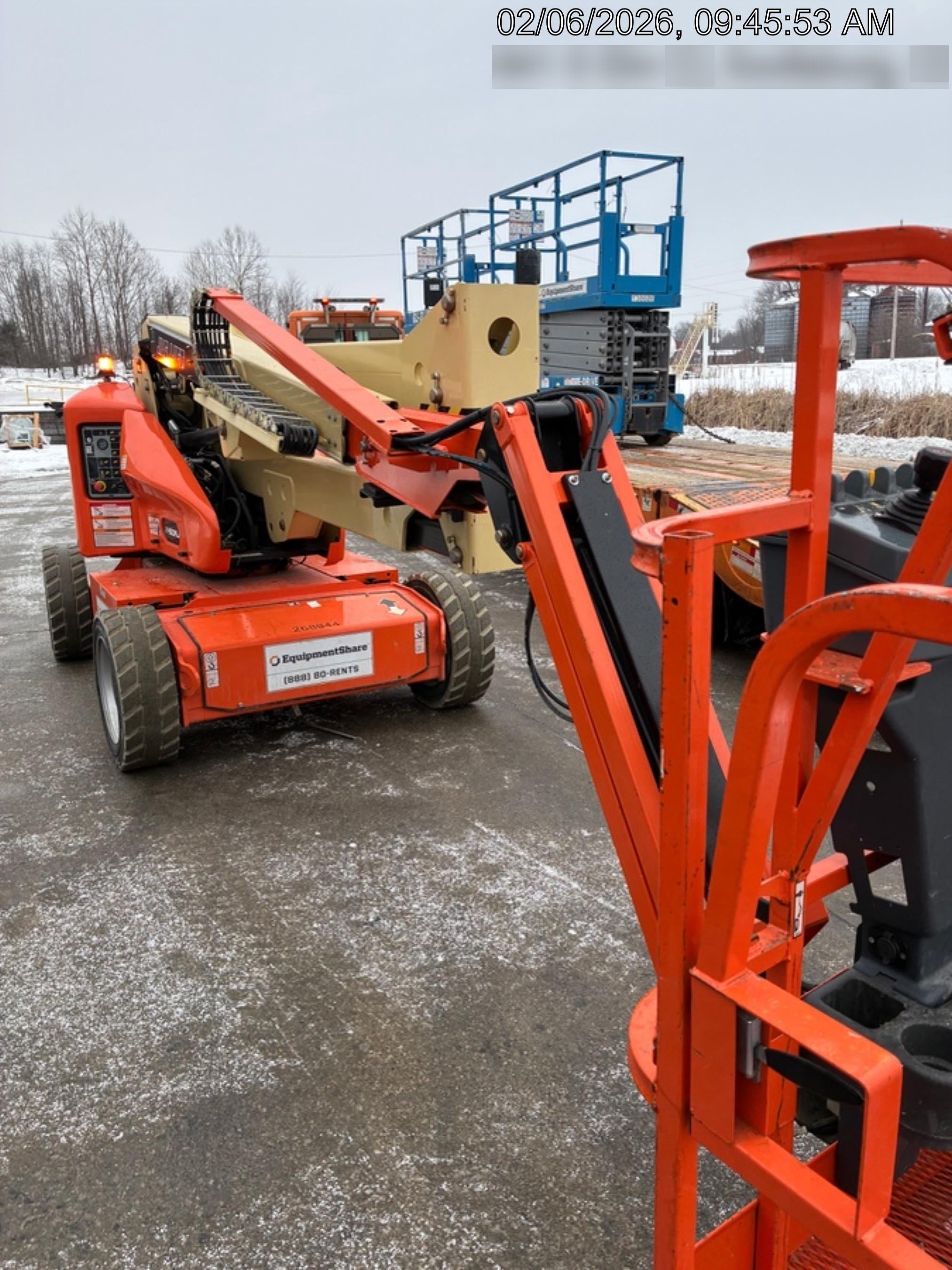 2022 JLG E450AJ
