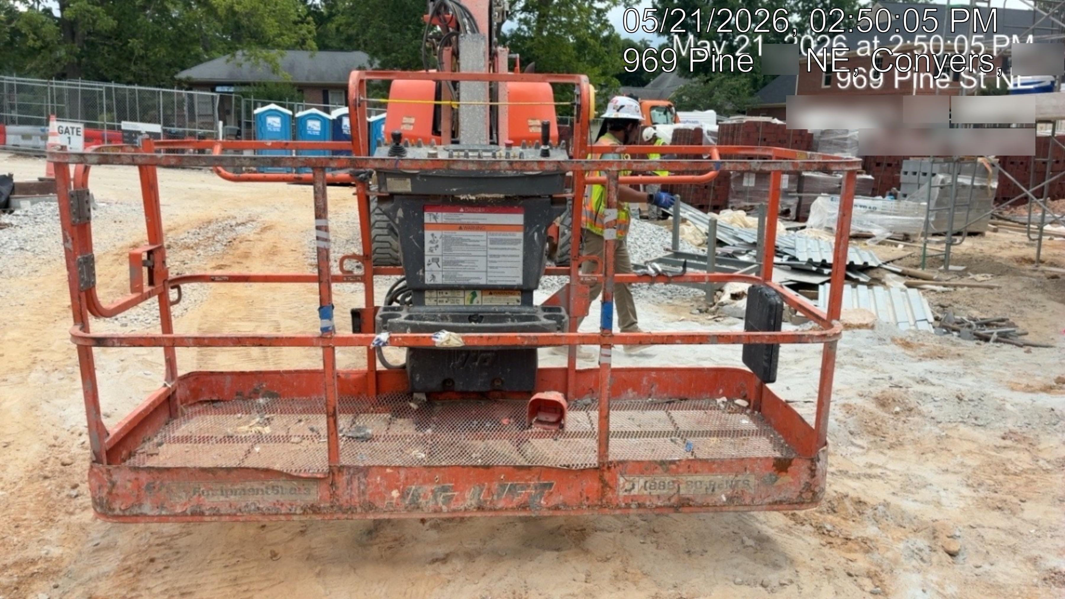 2021 JLG 660SJ