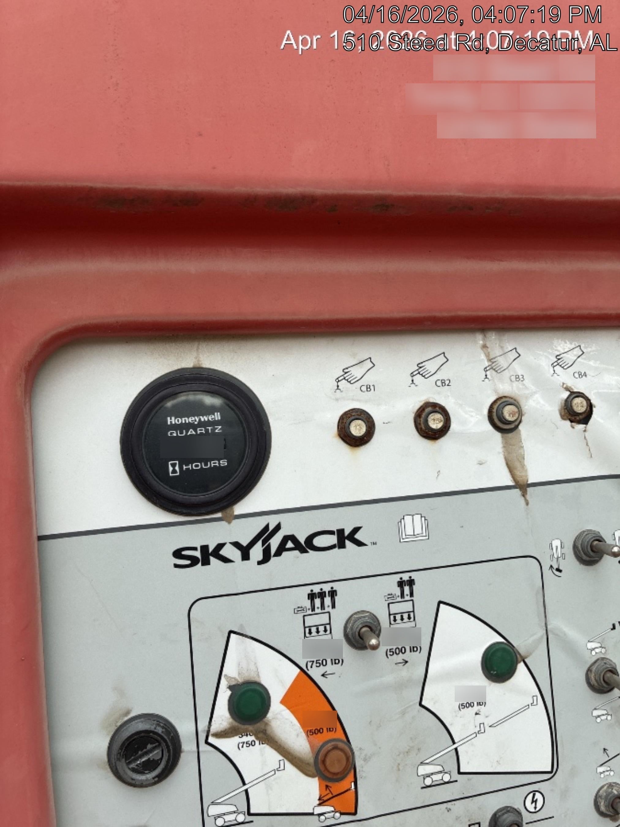 2016 SKYJACK SJ86T