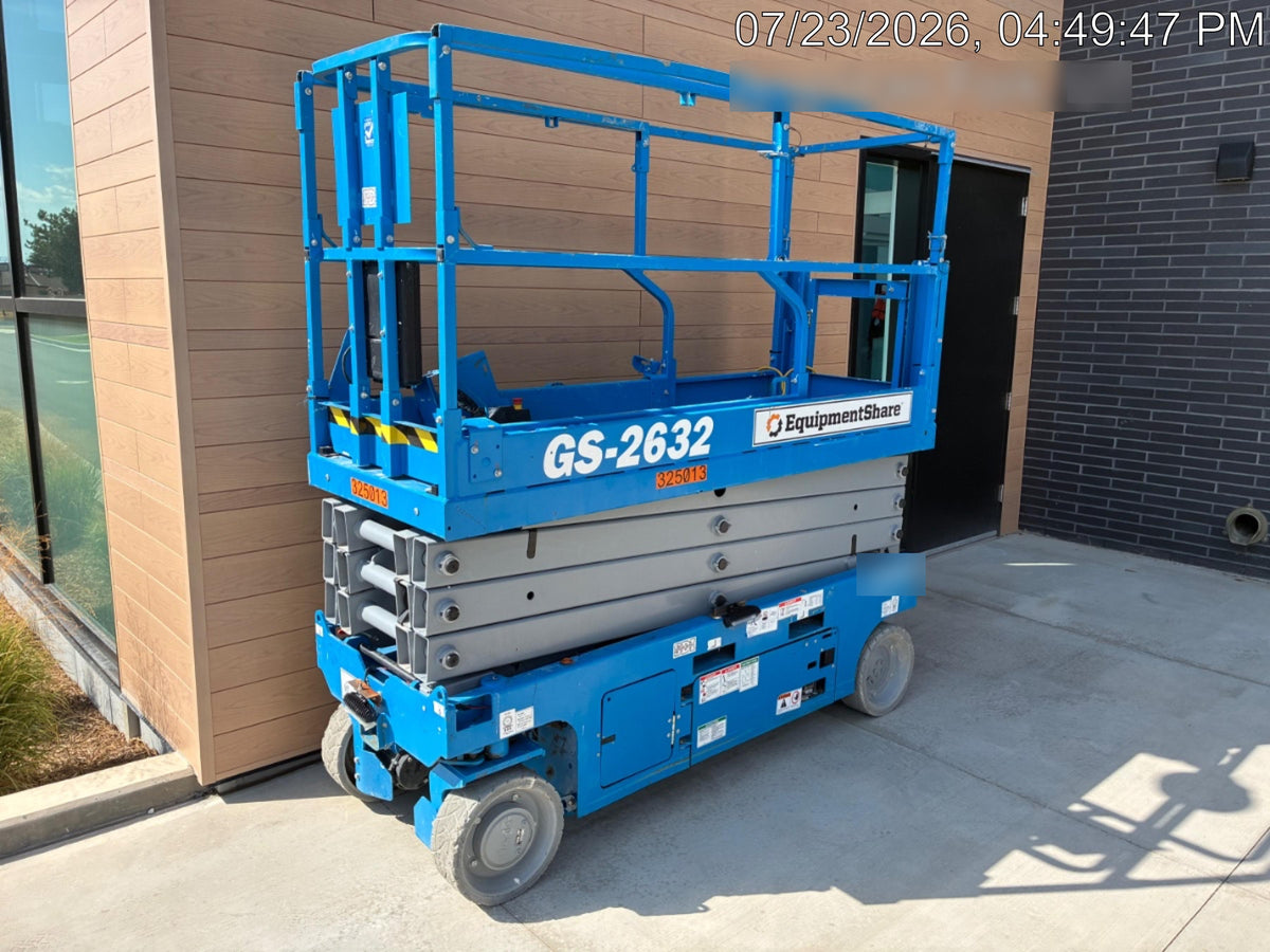 2023 GENIE GS-2632