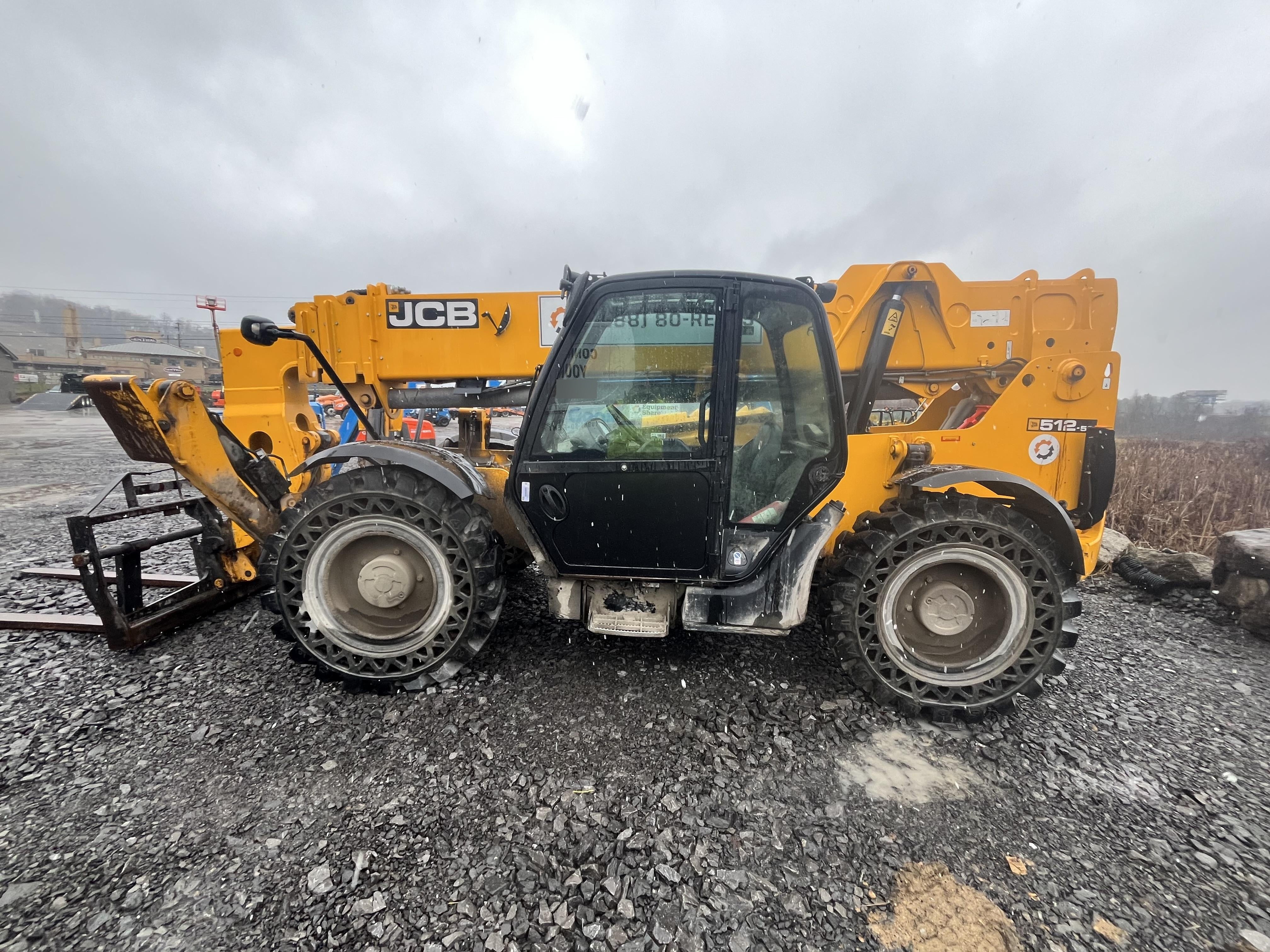 2022 JCB 512-56