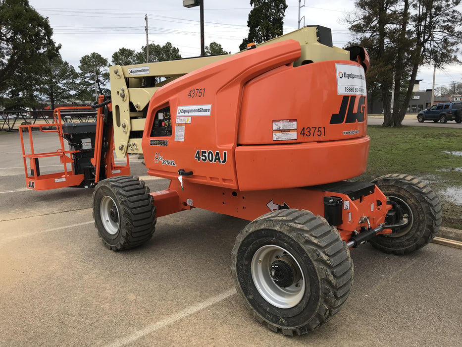 2019 JLG 450AJ
