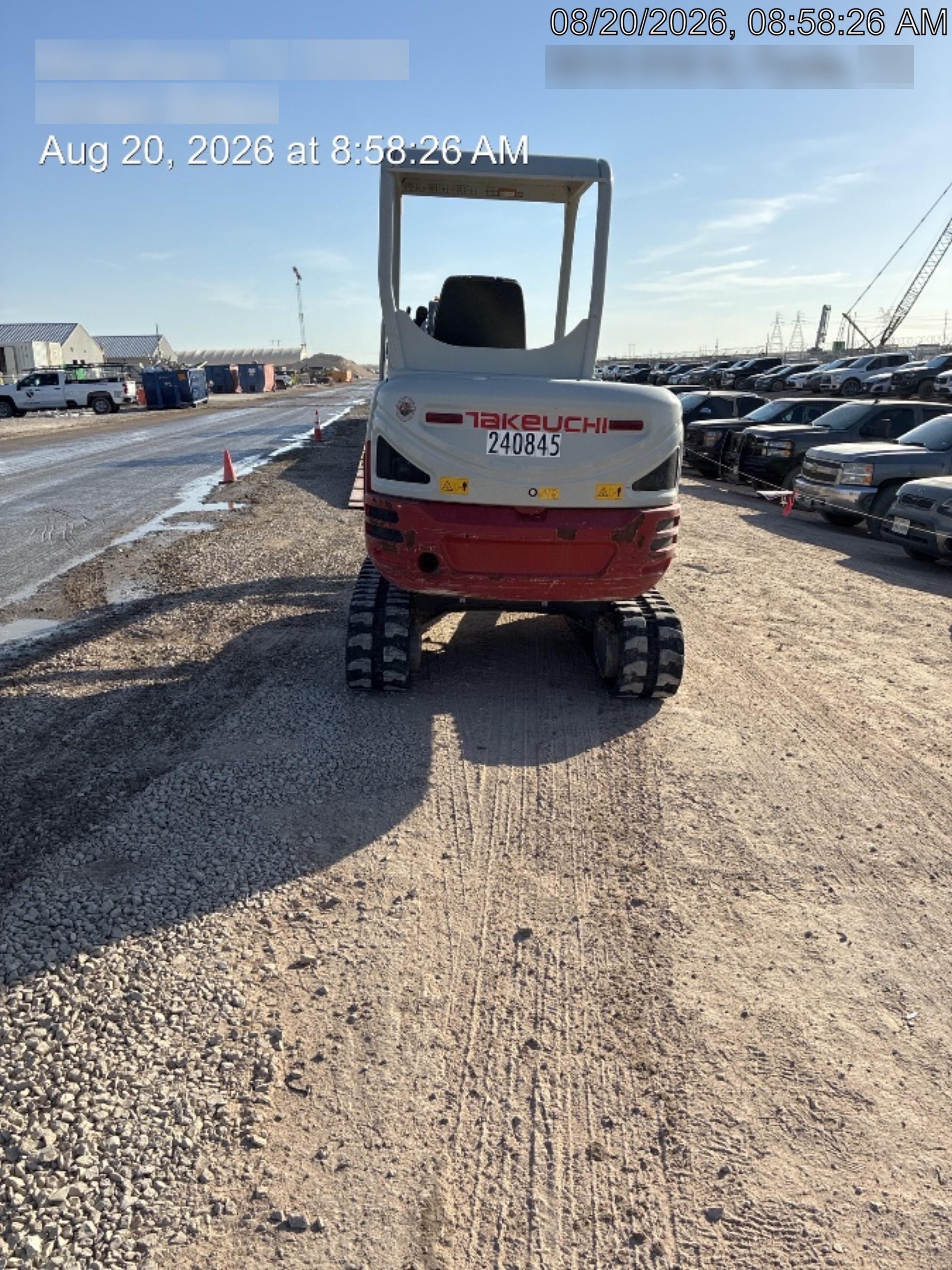 2022 TAKEUCHI TB235-2R