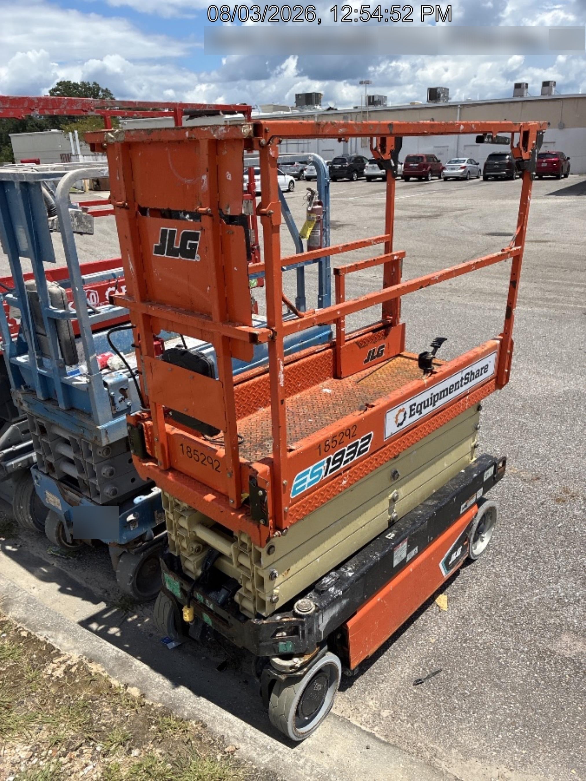 2021 JLG ES1932