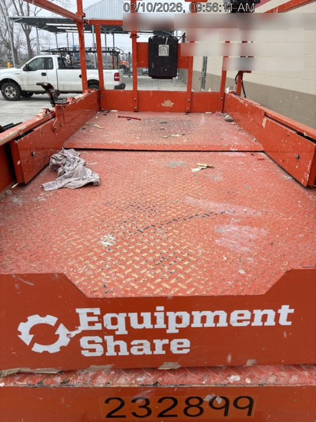 2022 JLG ES3246