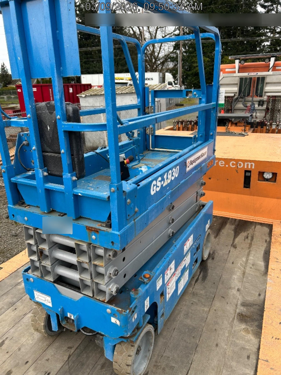 2019 Genie GS-1930 Half Height Swing Gate, 800W Inverter