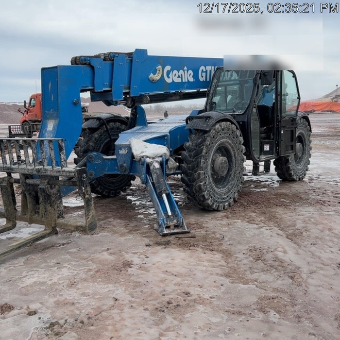 2018 Genie GTH-1056 Genie GTH-1056 w/Enclosed Cab w/HVAC, Work Lights, Solid Tires, Beacon, 60" Carriage and Forks