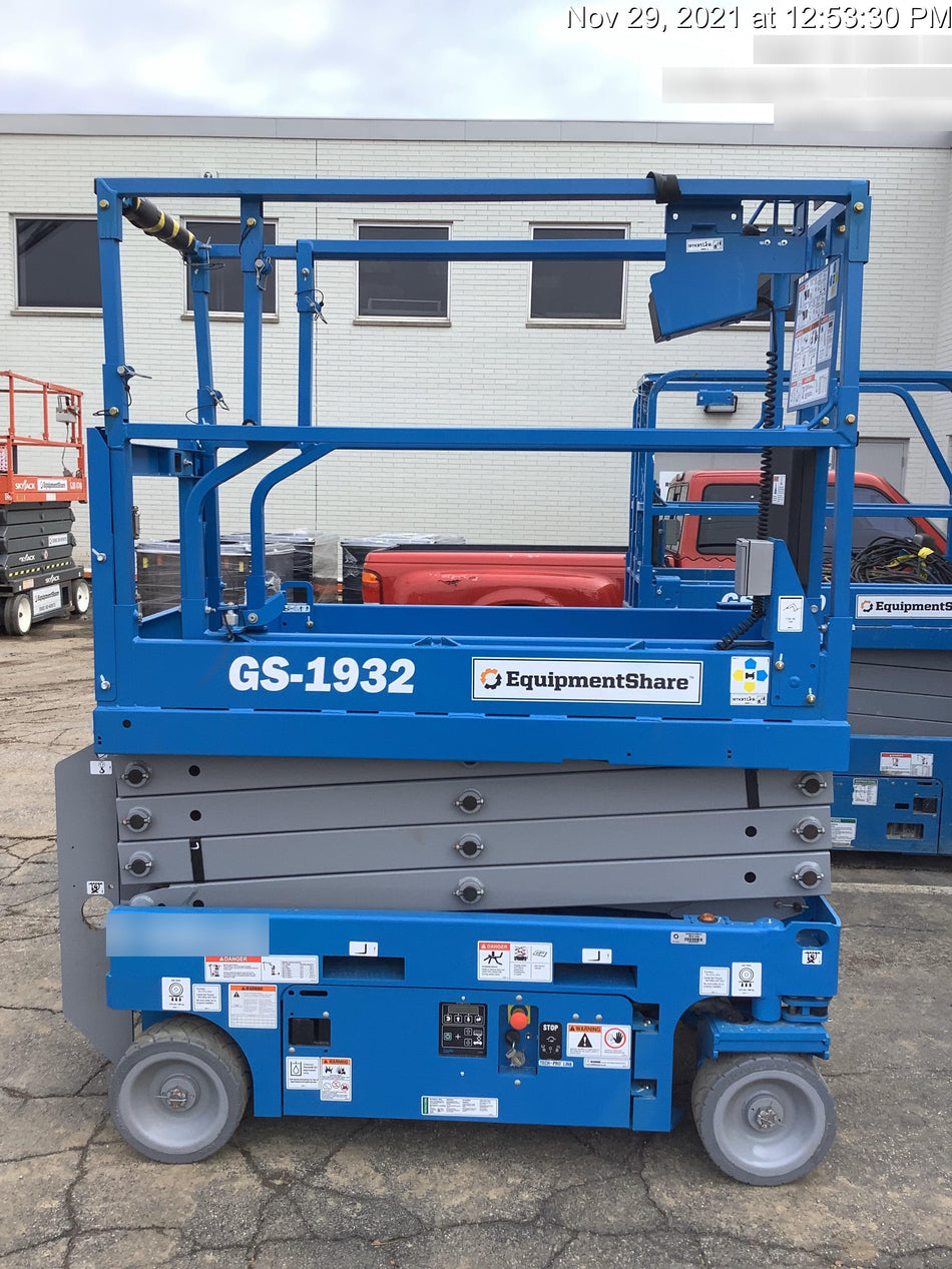 2021 GENIE GS-1932