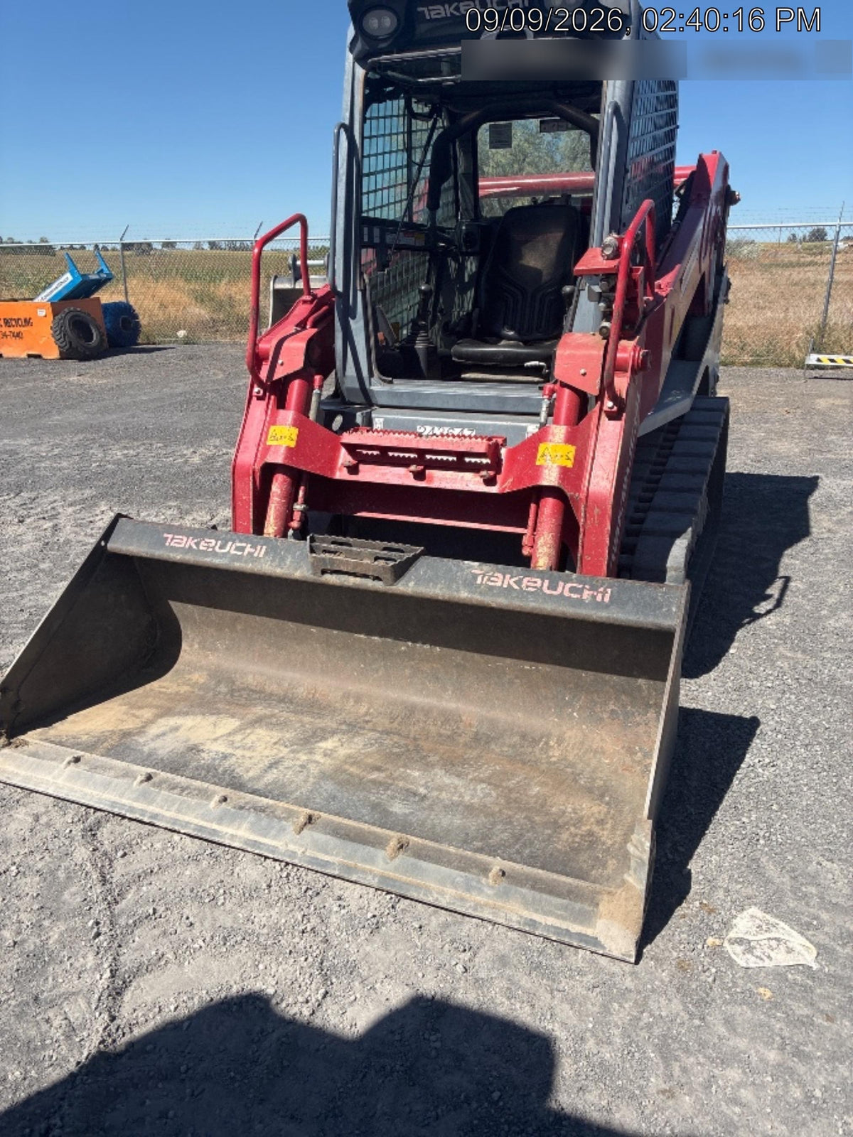 2022 TAKEUCHI TL10V2-CR