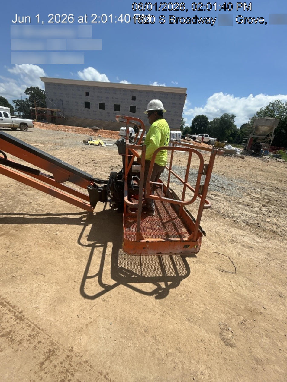2022 JLG 660SJ