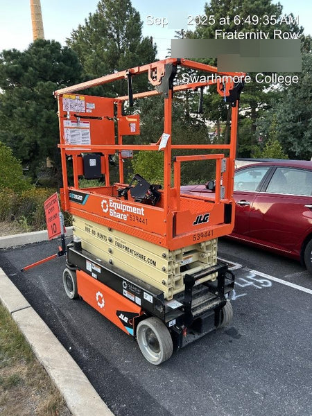 2025 JLG ES1932