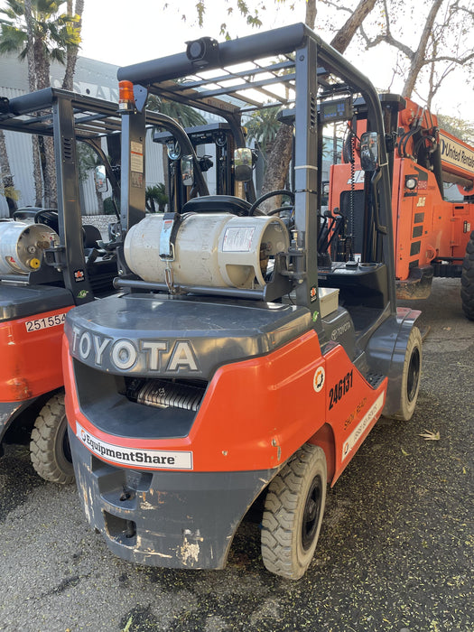 2022 TOYOTA 8FGU25 LP w/ Scale