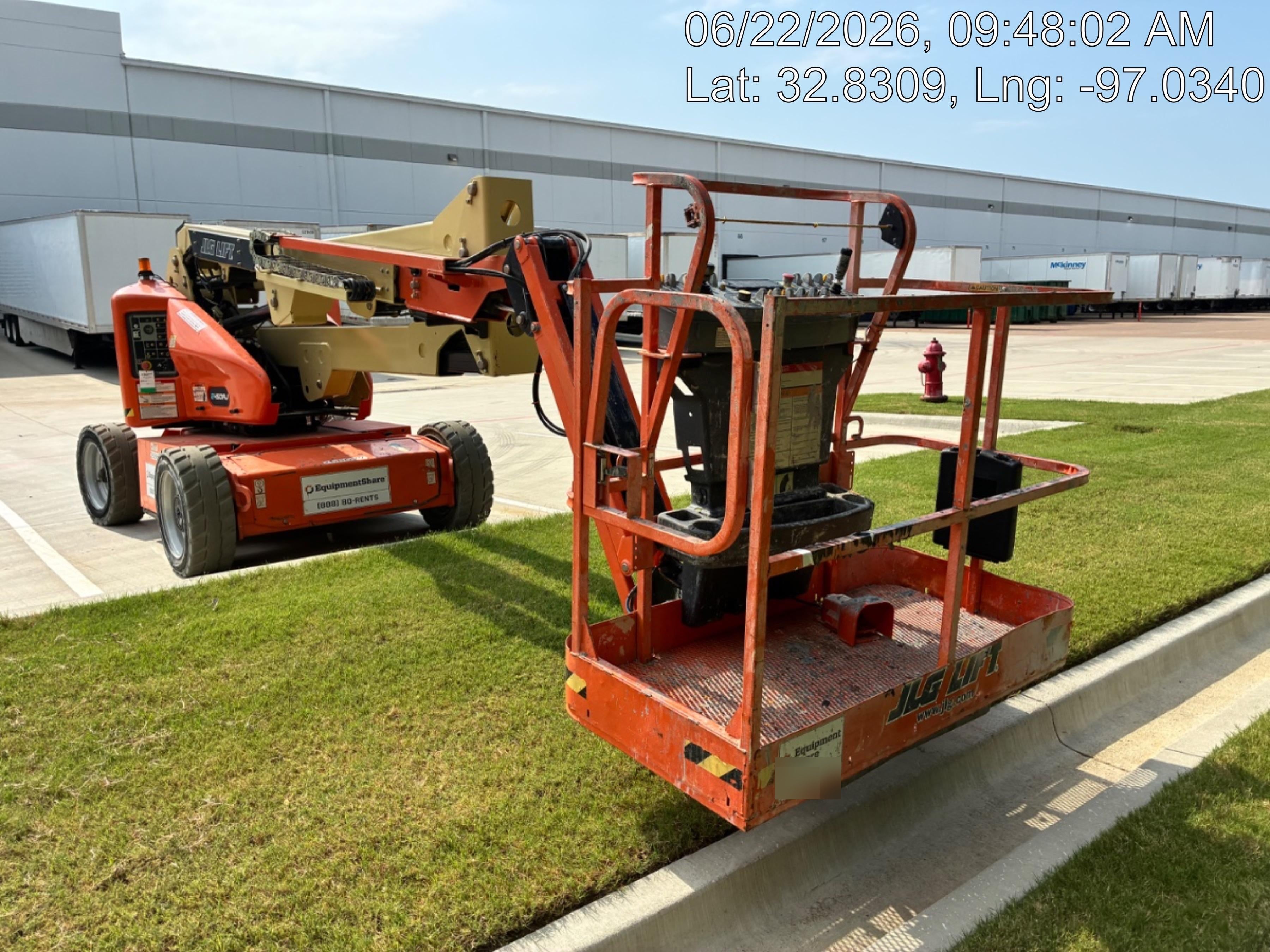 2022 JLG E450AJ
