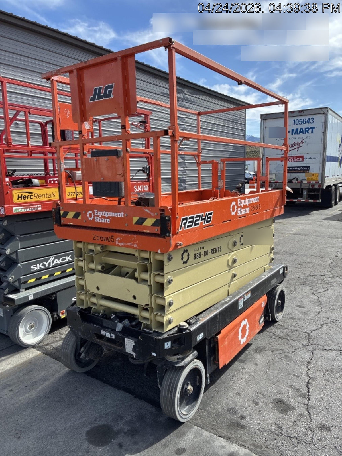 2022 JLG R3246