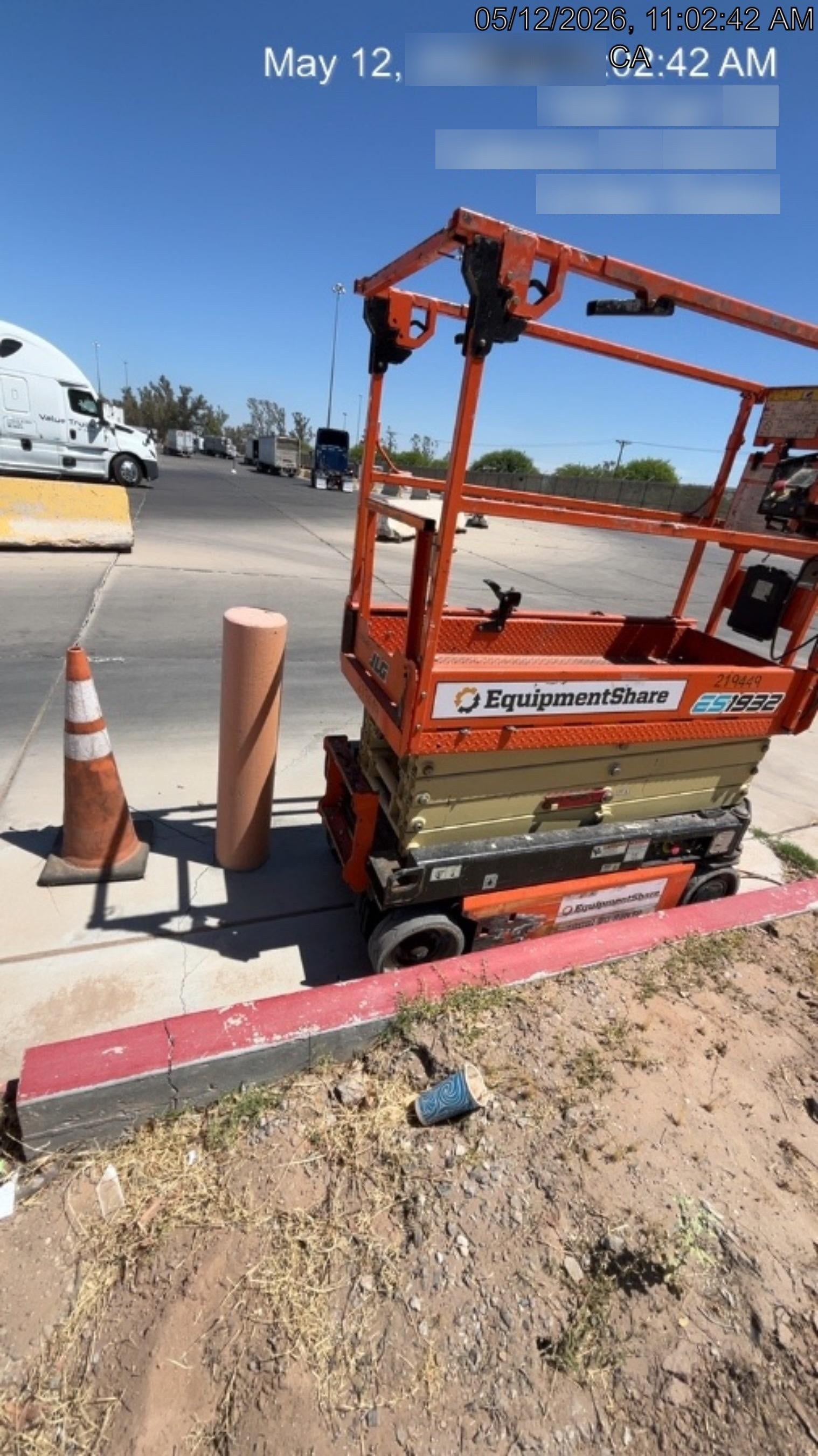 2022 JLG ES1932