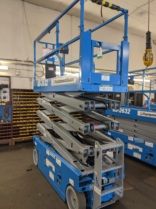 2020 Genie GS-2632 Solid NM Tires, Folding Rails with Half-Height Swing Gate, Beacon, 800W Invertor