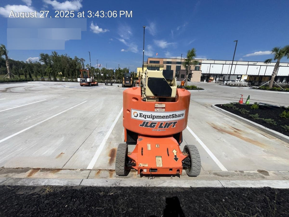 2019 JLG E400AJPN