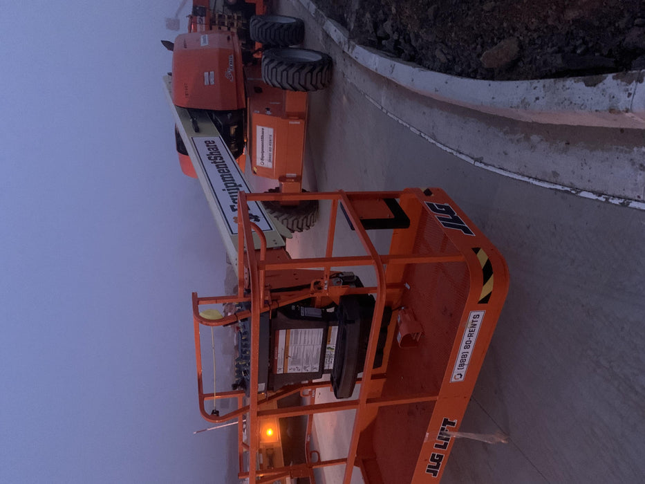 2020 JLG 600S