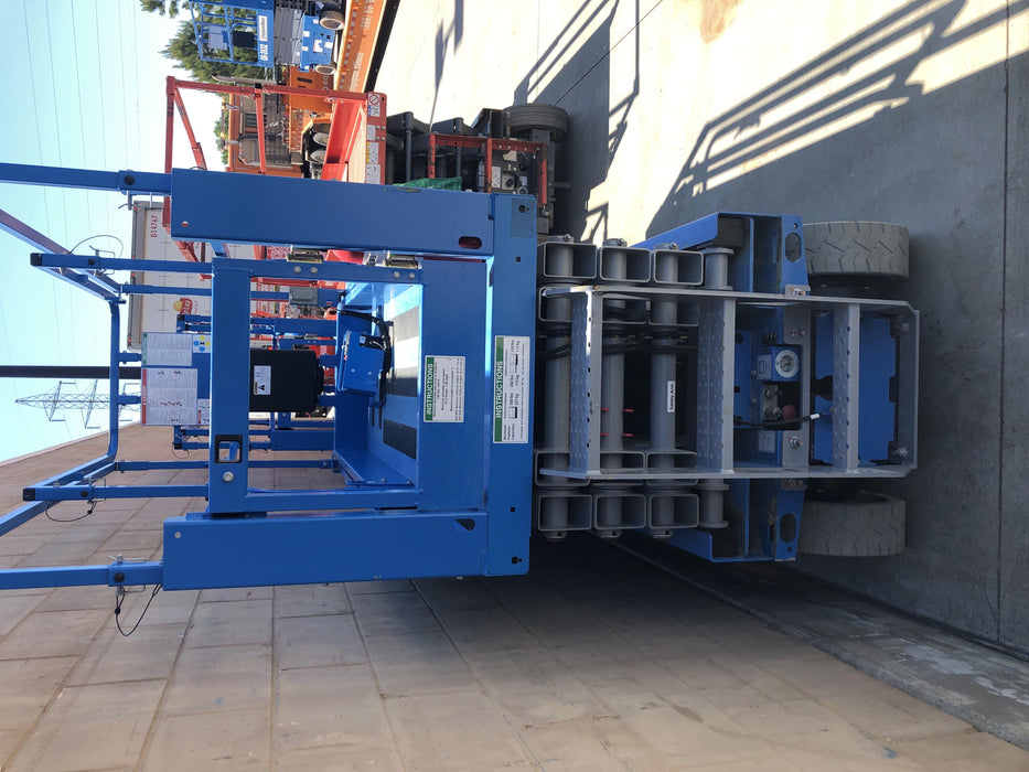 2019 Genie GS-2632 Folding rails with half height swing gate