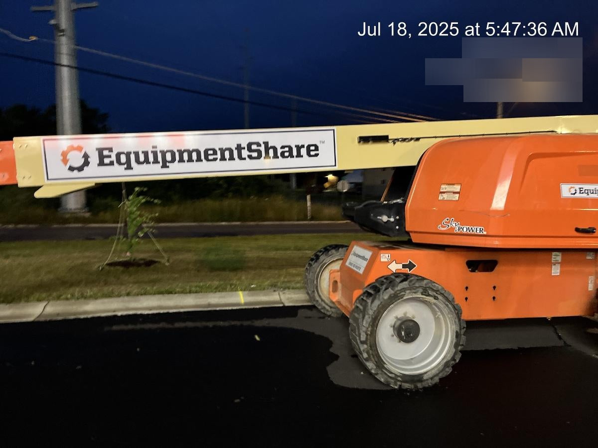 2021 JLG 660SJ