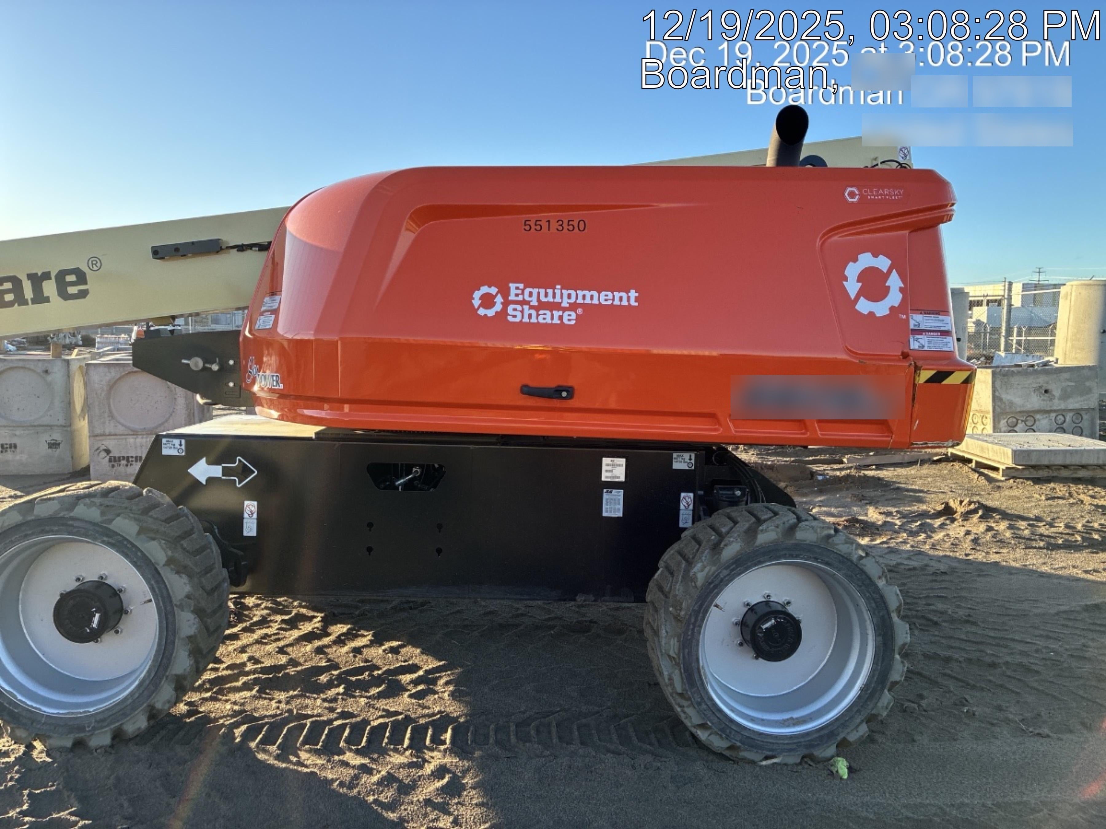 2025 JLG 660SJ