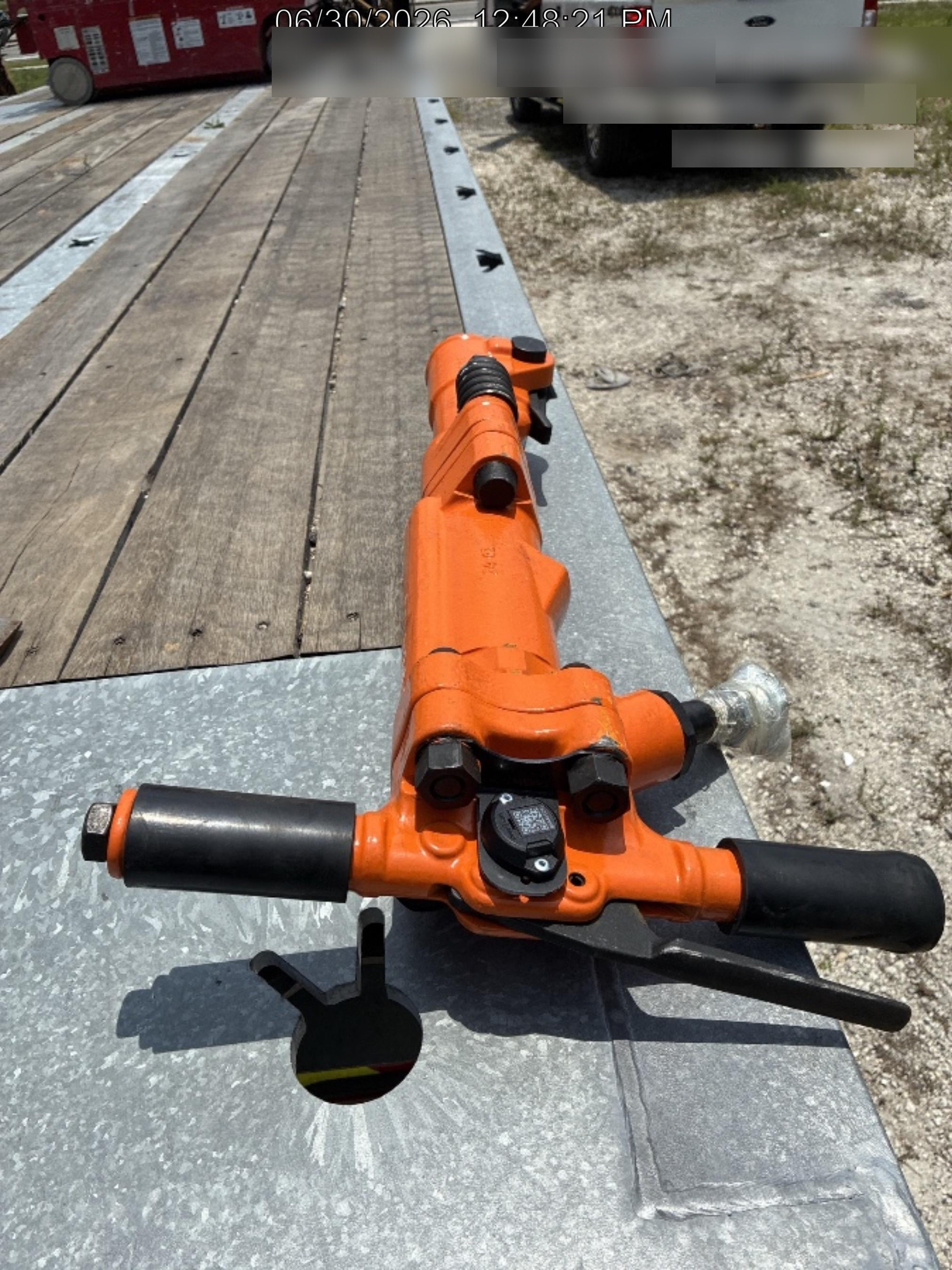 2026 MICHIGAN PNEUMATIC ES-TPB60-118-TRACKER