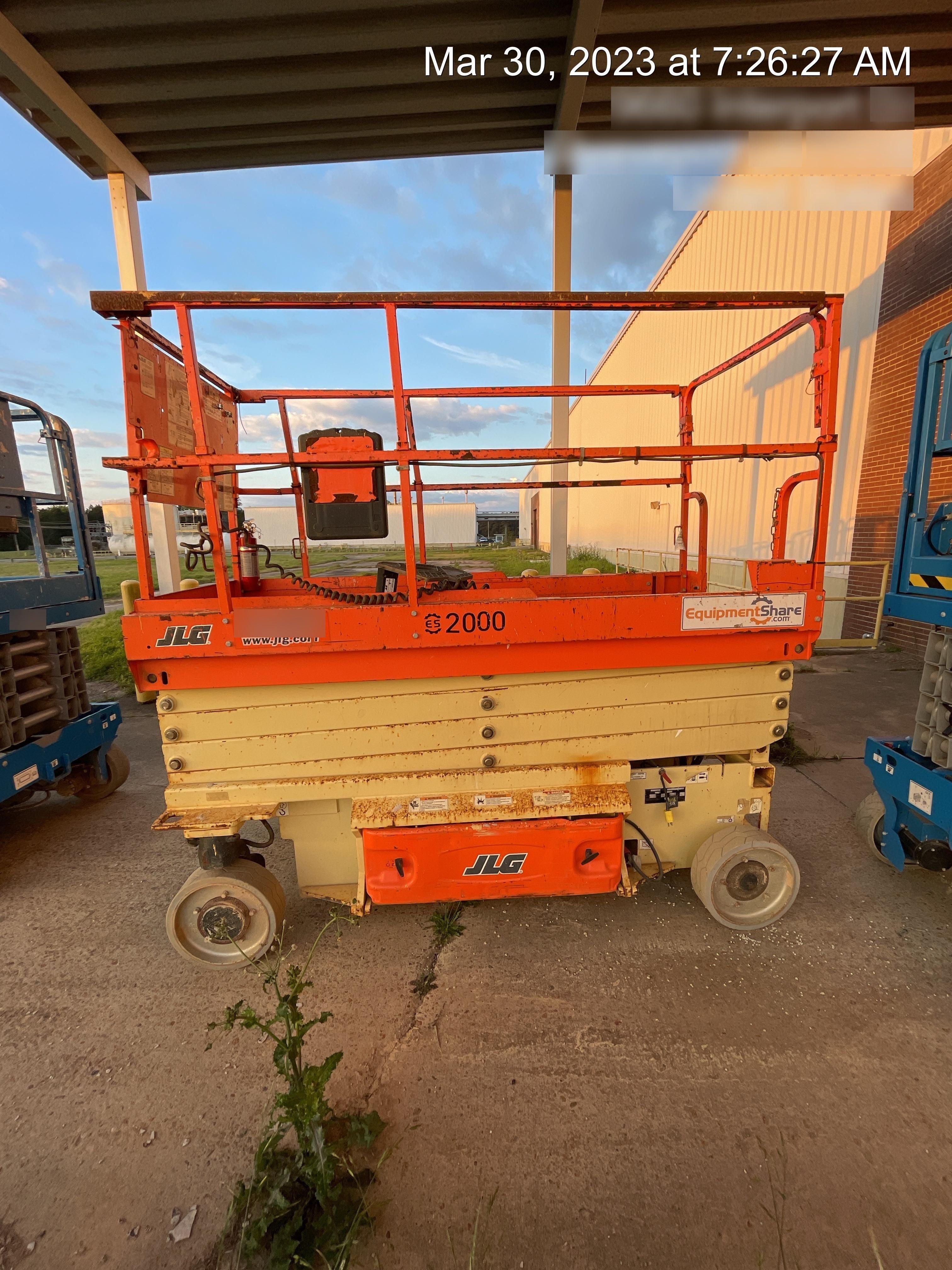 2016 JLG 3246ES