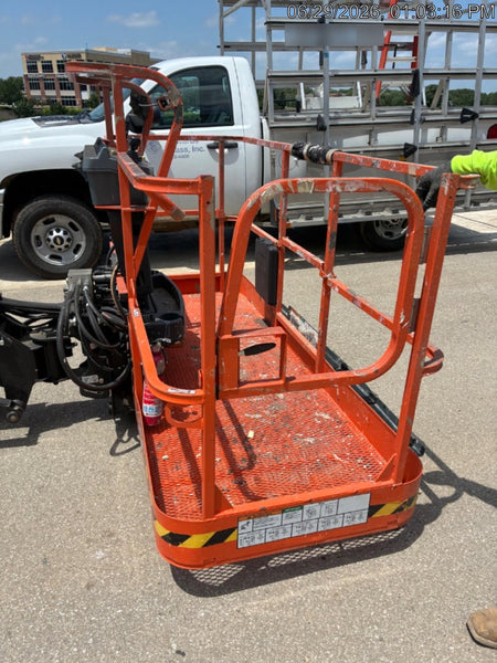 2024 JLG 660SJ