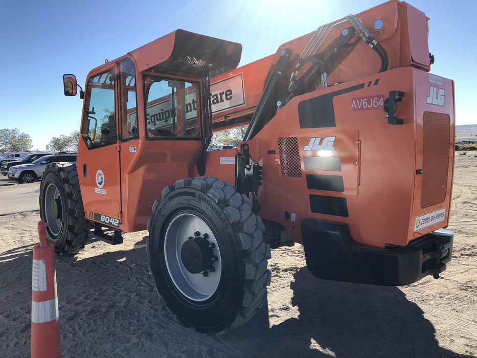 2020 Skytrak 8042 Cab/Heat/Air, Solid Tires, Work Lights, Beacon, Aux Hydraulics, Back up Alarm, Lifting Eye, ES Decals