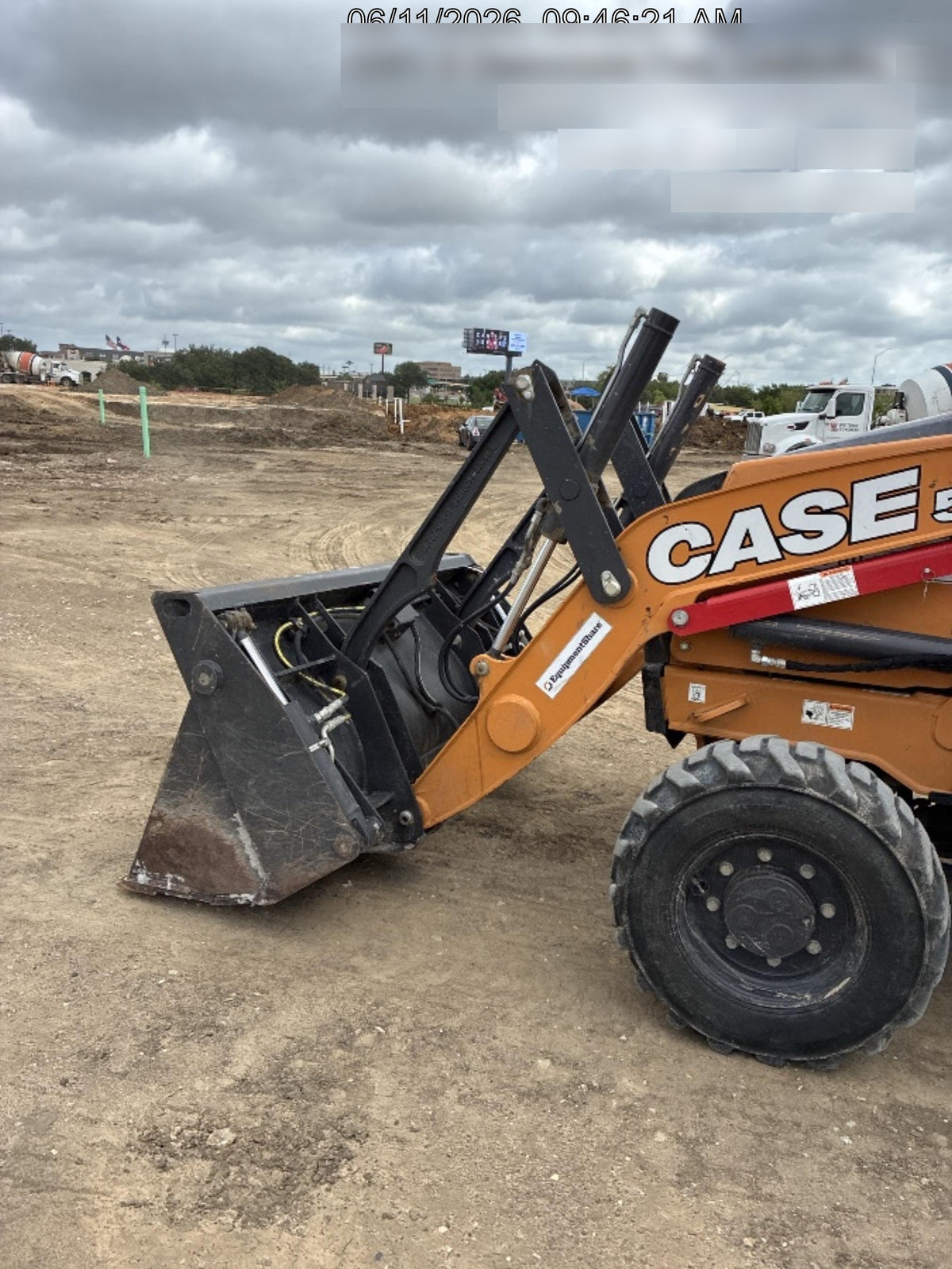2023 CASE 570N EP