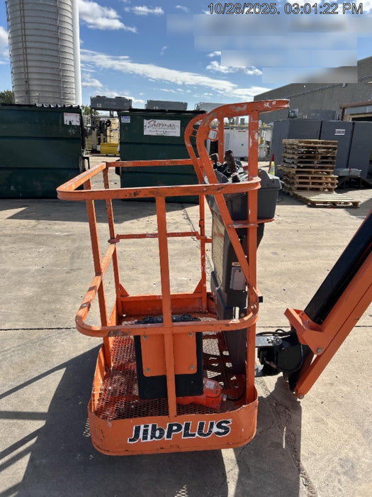 2018 JLG E300AJP