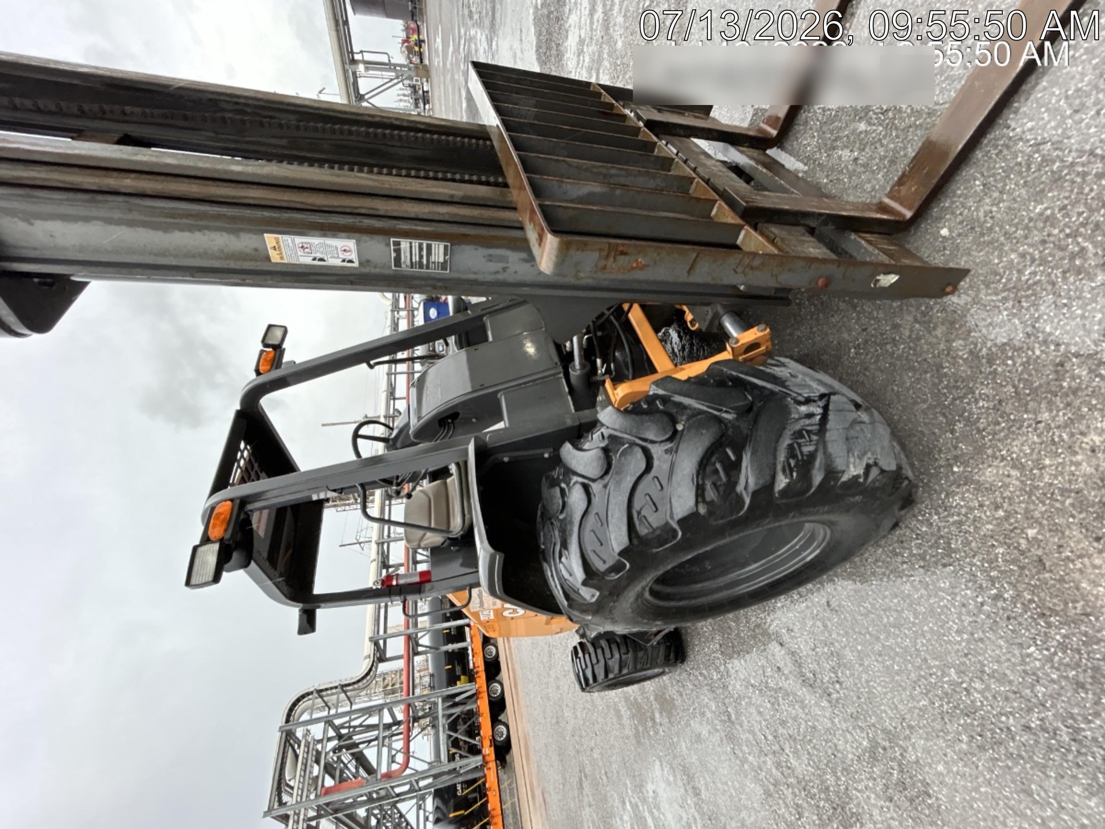 2019 CASE 588H