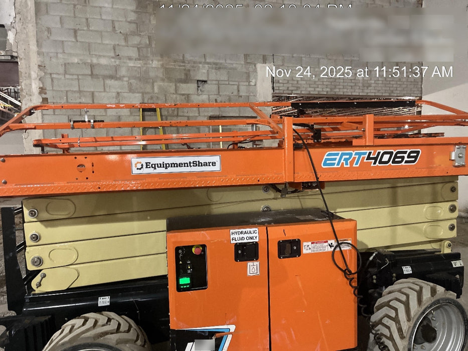 2019 JLG 4069LE