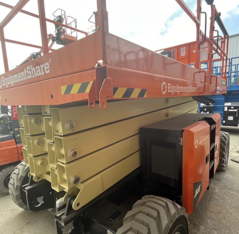 2024 JLG RT4394