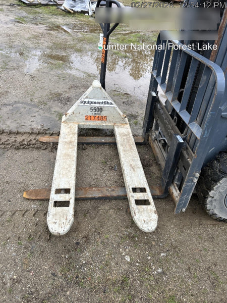 2022 ROUGHNECK 5,500lb Manual Pallet Jack - Roughneck