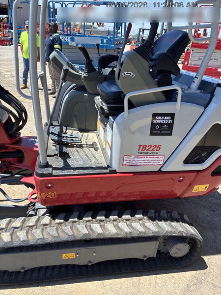 2023 TAKEUCHI TB225R