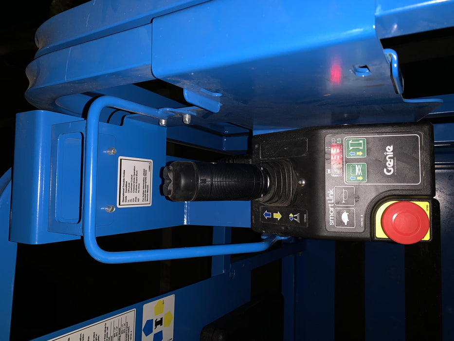 2020 Genie GS-3246 Standard, Folding full height swing gate, 800W Inverter