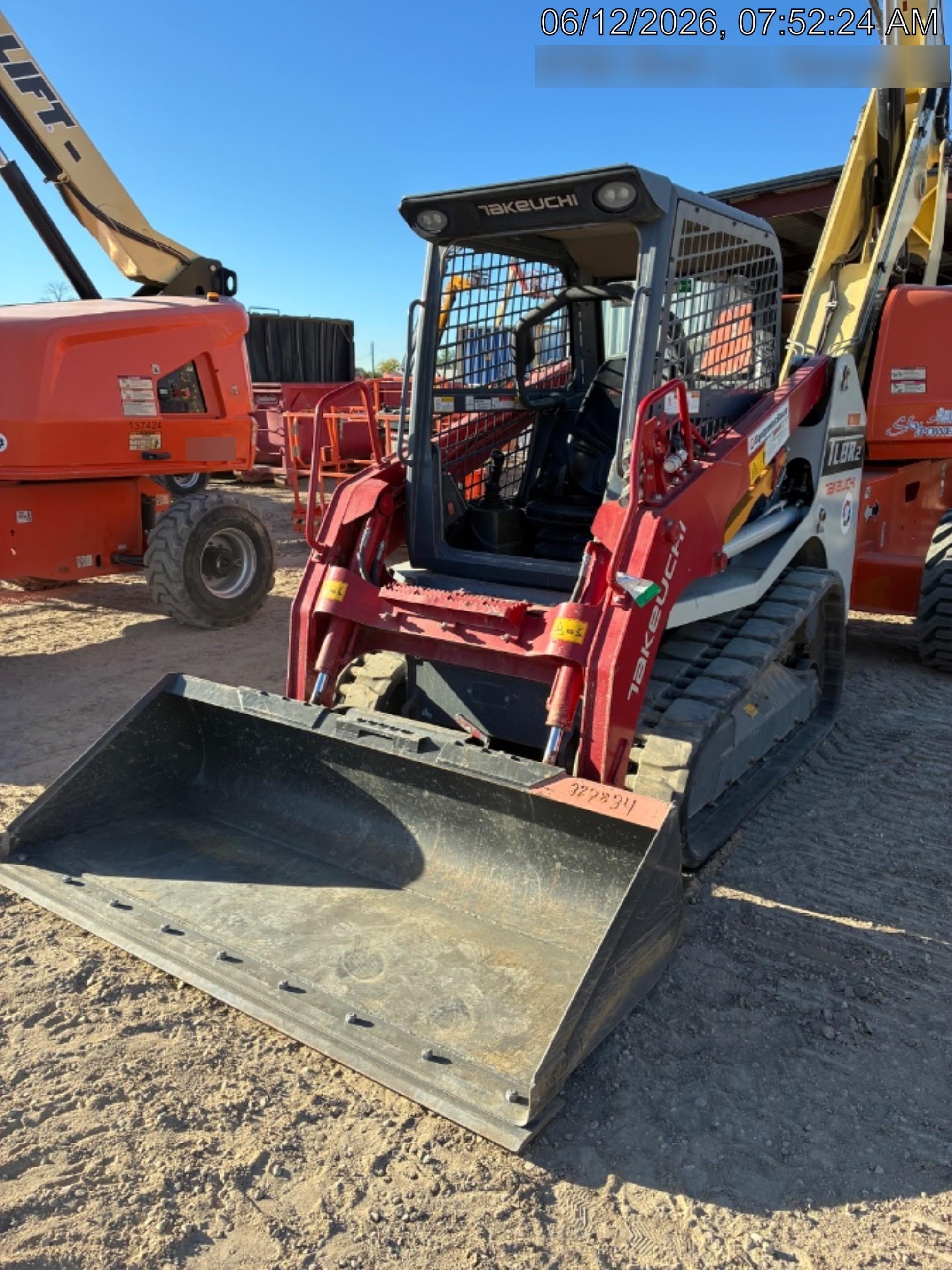 2023 TAKEUCHI TL8R2-R