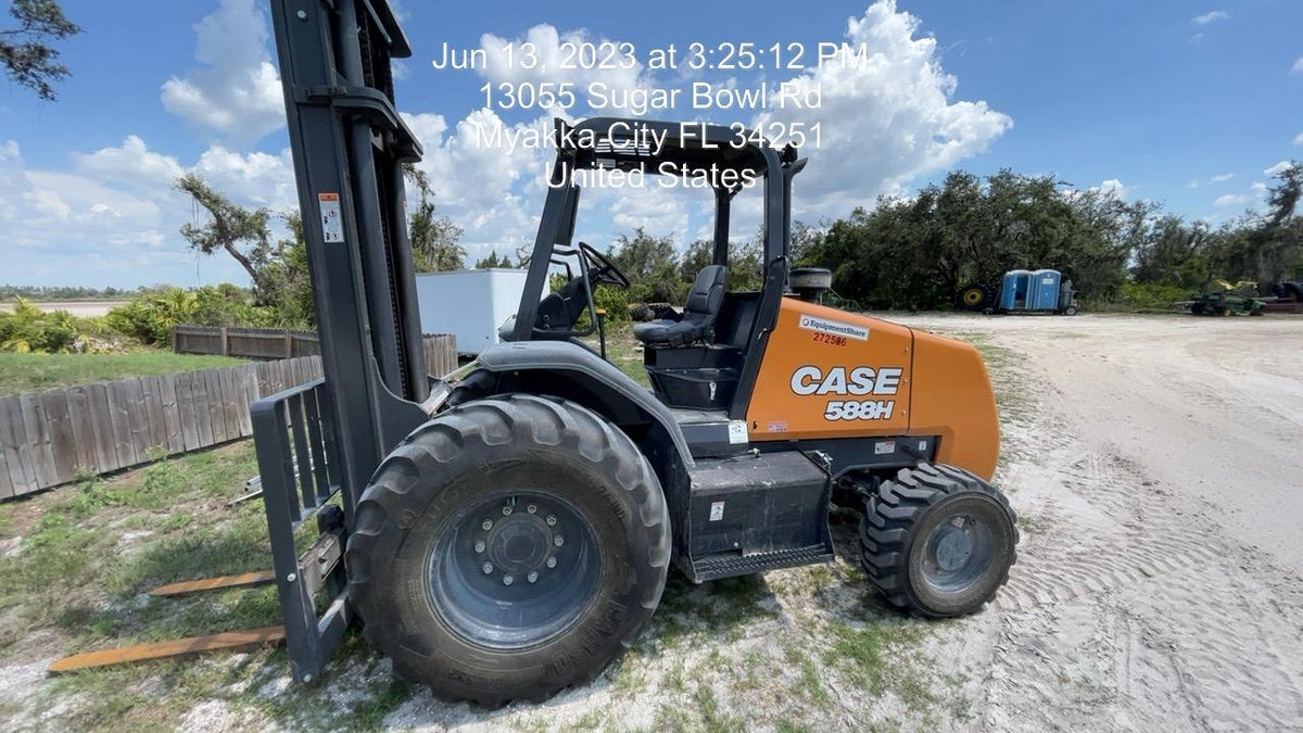 2023 CASE 588H