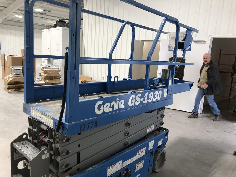 2018 Genie GS-1930 Genie GS-1930 w/Fixed Rail, Chain Entry